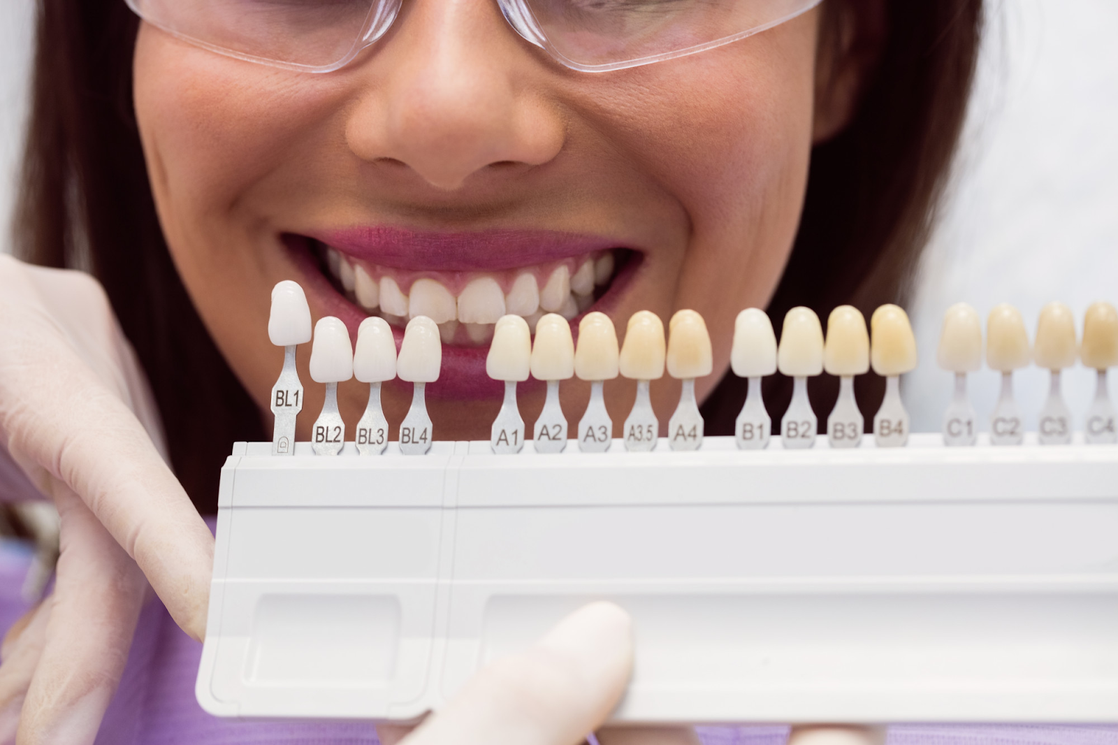 Dental crowns in cosmetic dentistry come in various types