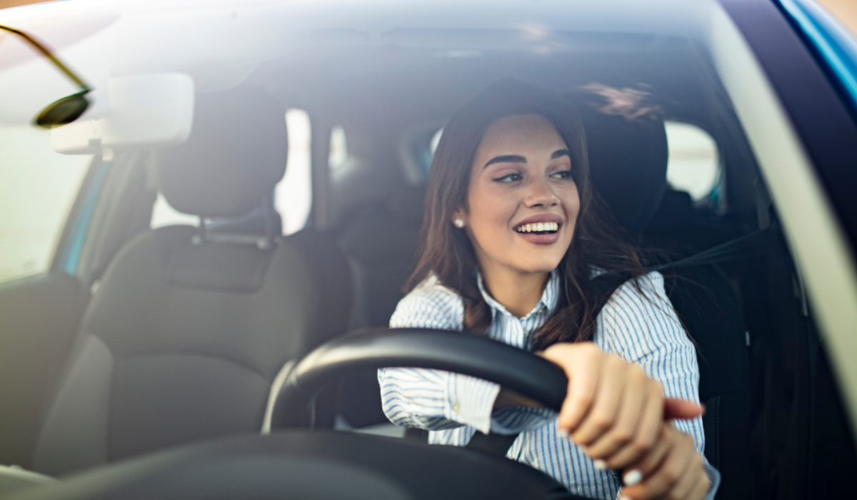 Dentist on Bronte South at South Oak Dental treating commute-related oral health issues